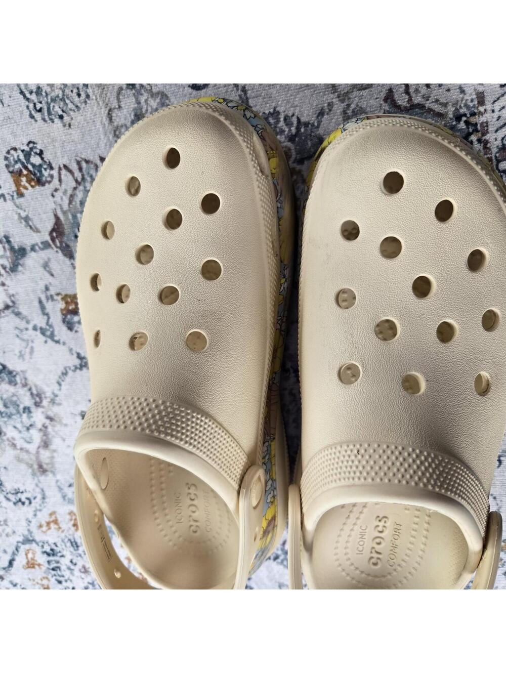 Crocs Mega Crush Clog Vanilla/Multi Retro Floral Colorway Women US 9 - Picture 12 of 15